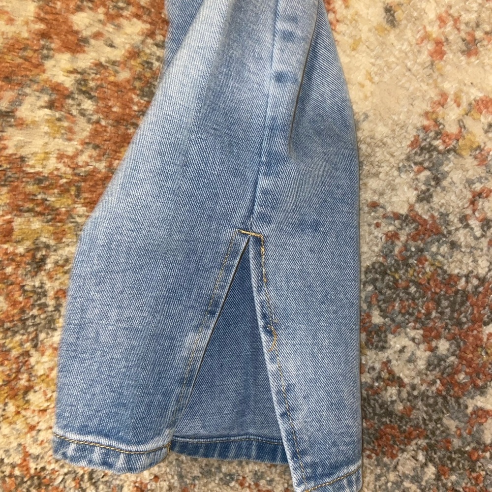 PrettyLittleThing Jeans - Picture 3 of 6